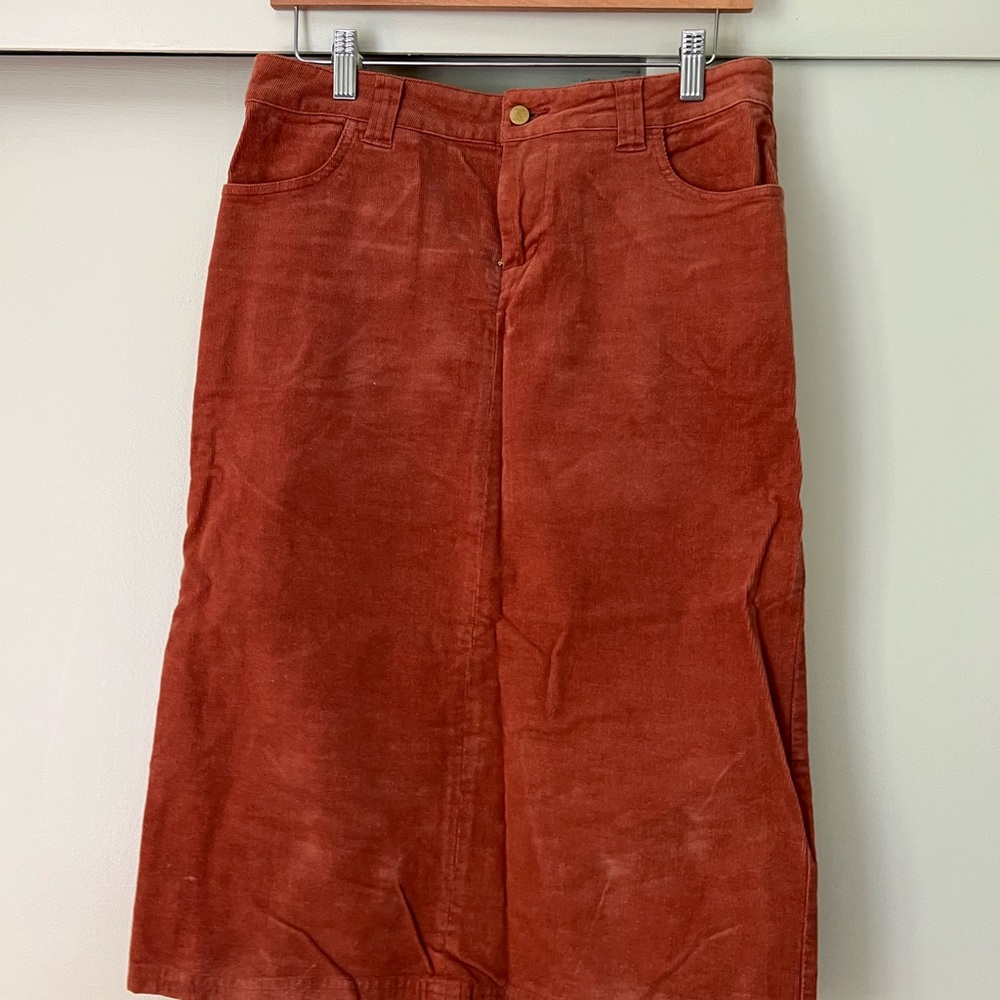 Corduroy skirt